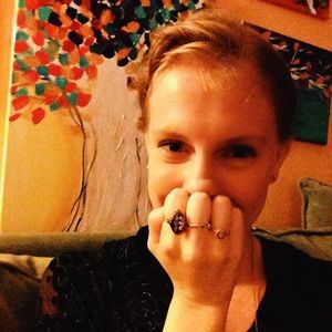 Meet your Posher, Jennifer